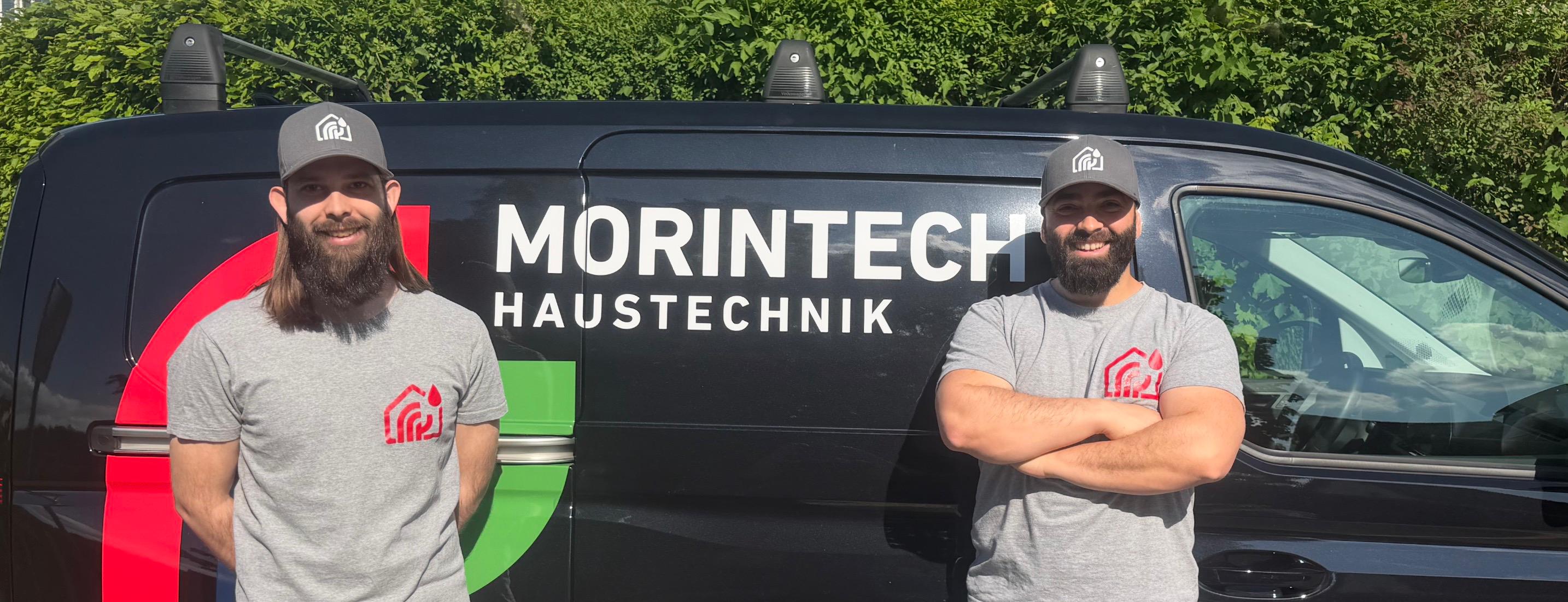 Morintech Team vor dem Morintech Firmenfahrzeug